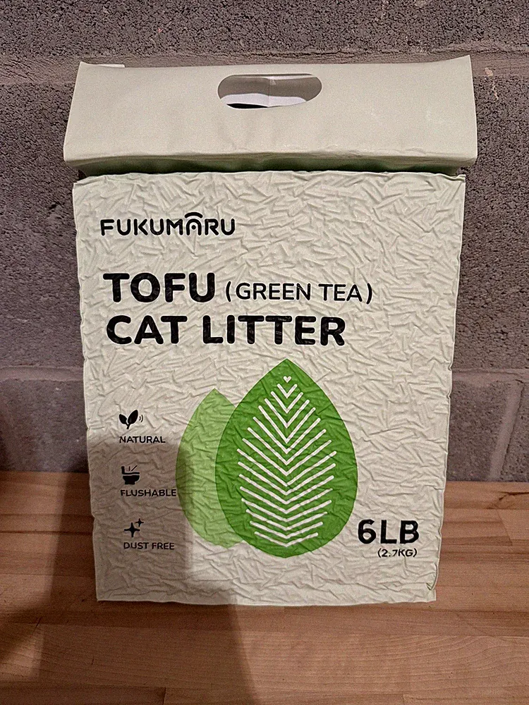 FUKUMARU Tofu Katzenstreu, Klumpendes Katzenstreu, Geruchskontrolle Grüner Tee 2,7 kg